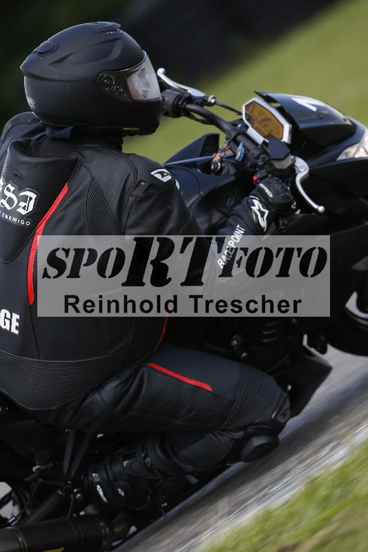 /Archiv-2024/29 12.06.2024 MOTO.CH Track Day ADR/Gruppe blau/1